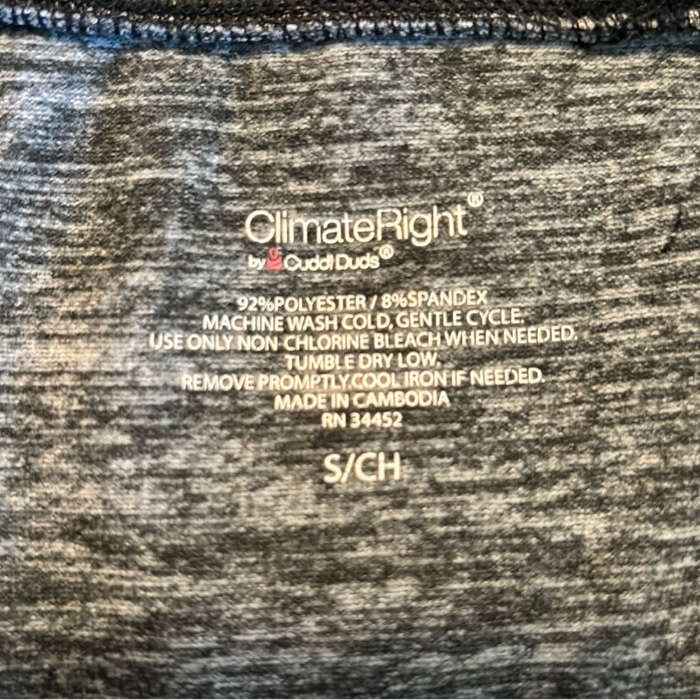 shirt size small - Picture 4 of 4